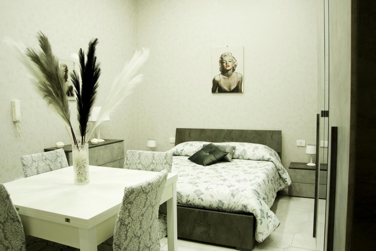 Mincasa Nel Cuore Di Napoli Екстер'єр фото