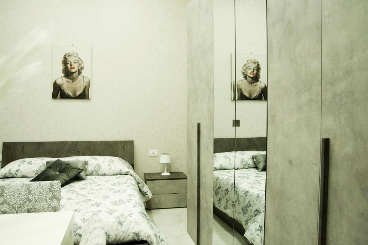 Mincasa Nel Cuore Di Napoli Екстер'єр фото